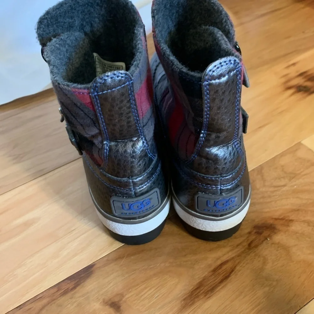 Ugg Marrais red plaid brogue style boot. 7